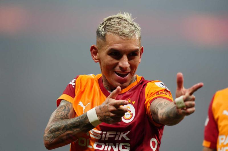 Galatasaray’dan yıldız isim için flaş karar!