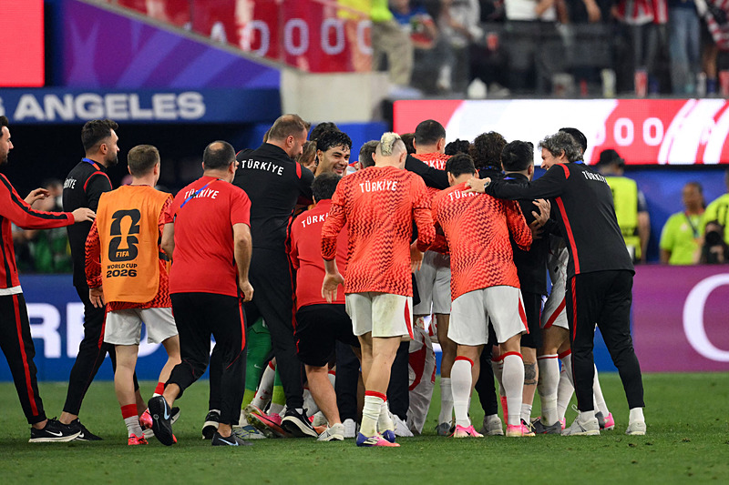 Spor yazarları Türkiye-ABD maçını yorumladı: Okyanusu geçtik derede boğulduk!