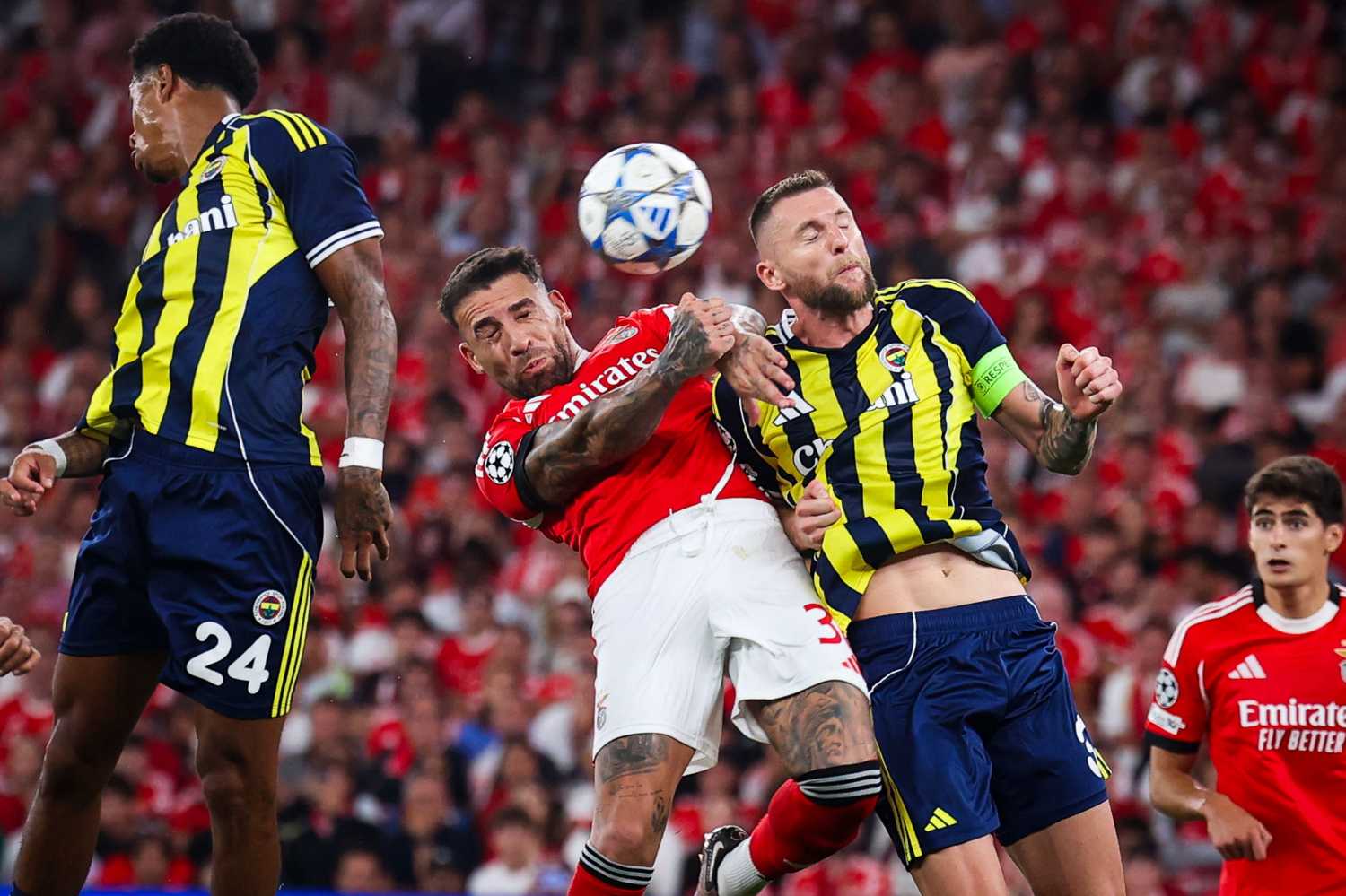 Fenerbahçe’de İsmail Kartal’dan yönetime sürpriz rapor: O 2 isim takımda kalsın!