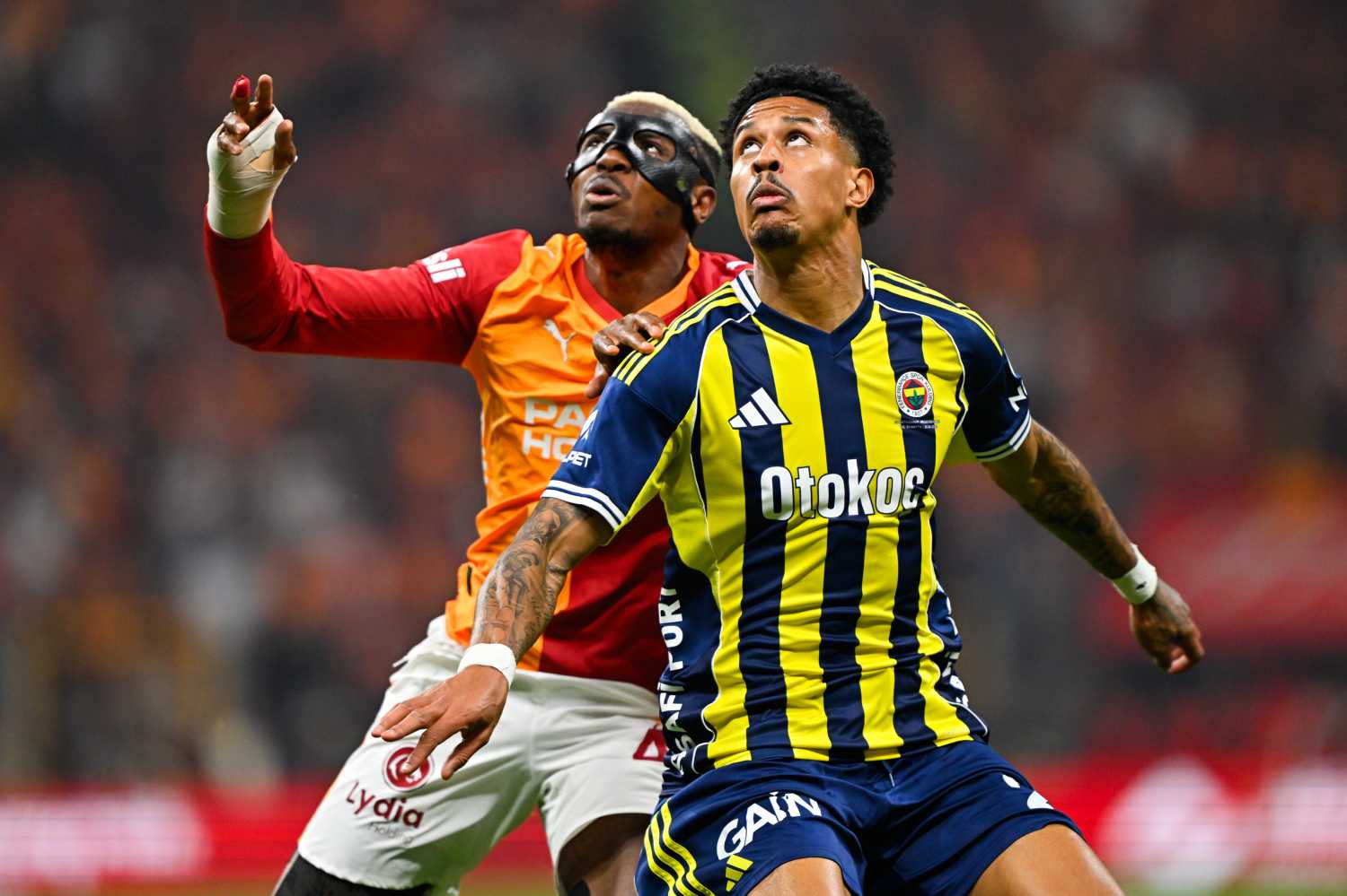 Fenerbahçe’de İsmail Kartal’dan yönetime sürpriz rapor: O 2 isim takımda kalsın!