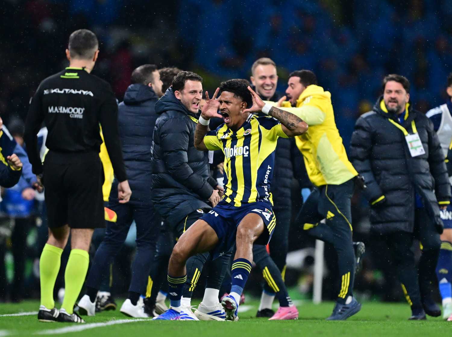Fenerbahçe’de İsmail Kartal’dan yönetime sürpriz rapor: O 2 isim takımda kalsın!
