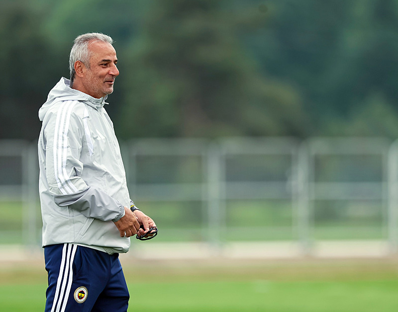 Fenerbahçe’nin transfer gündemindeydi: 4 yıllık kontrata imzayı atıyor!