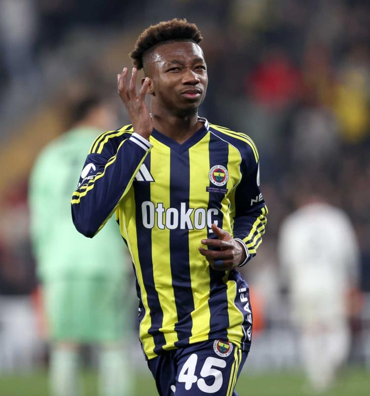 Fenerbahçe’de Dorgeles Nene’ye 2 talip var! İsmail Kartal’ın kararı...