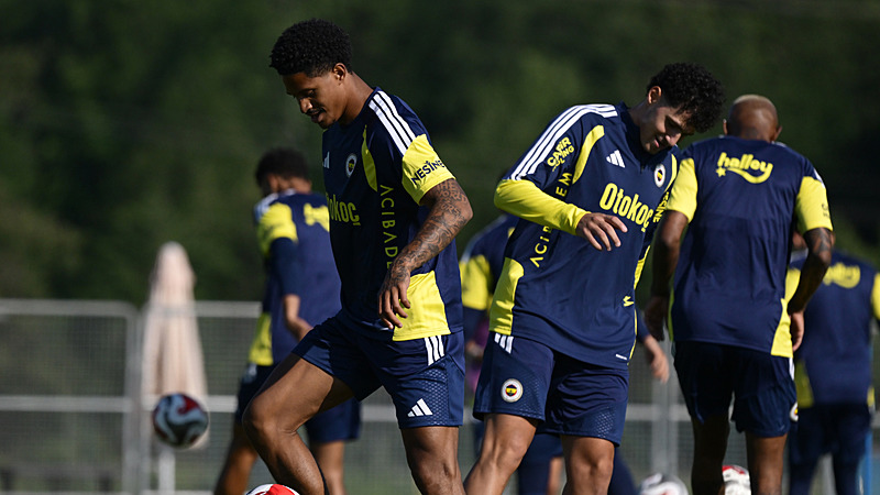 Fenerbahçe transferde gözünü karattı! Guirassy için o 5 ismin biletleri kesiliyor