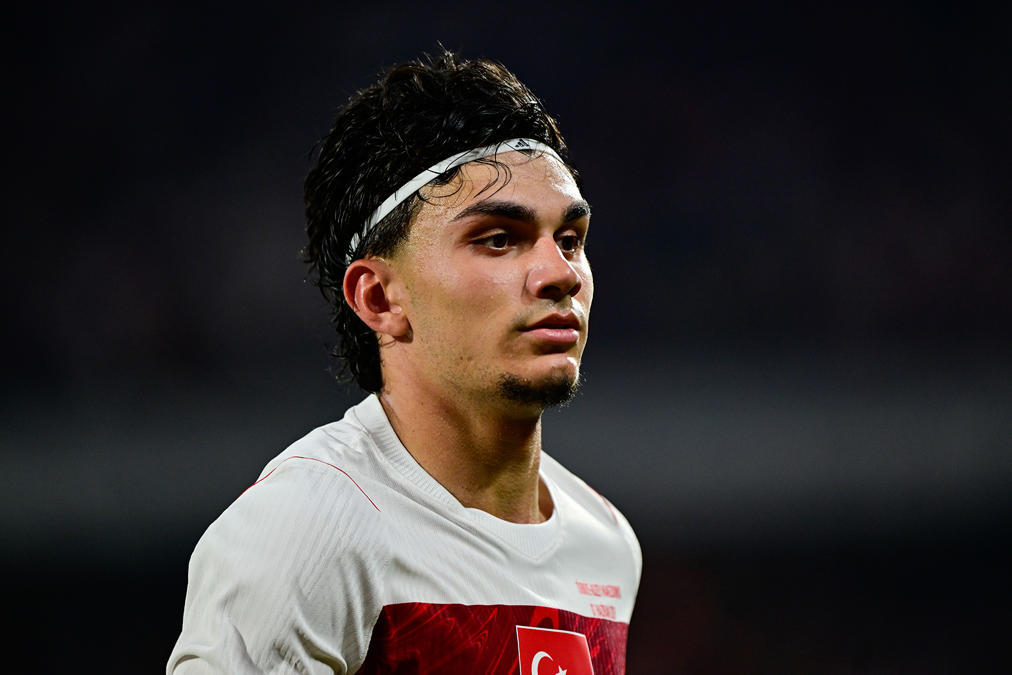 Galatasaray’da 2 imza birden! Cimbom transferdeki suskunluğunu bozuyor