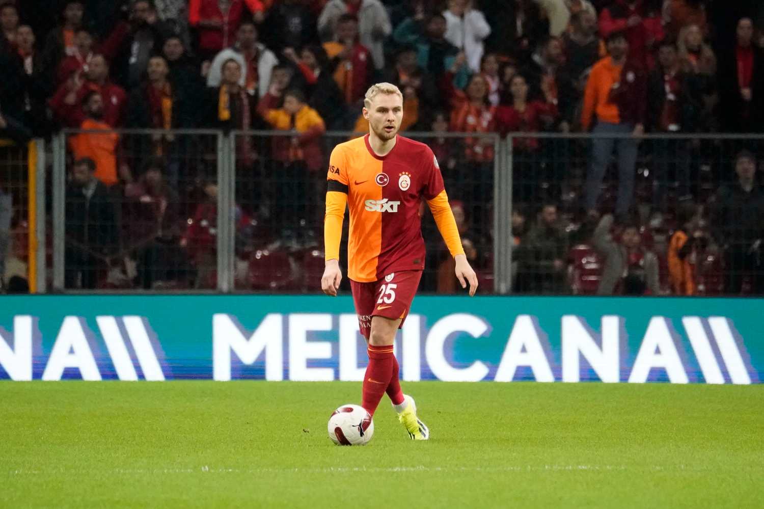 Victor Nelsson’a Çizme’den sürpriz talip! İşte Galatasaray’ın kararı