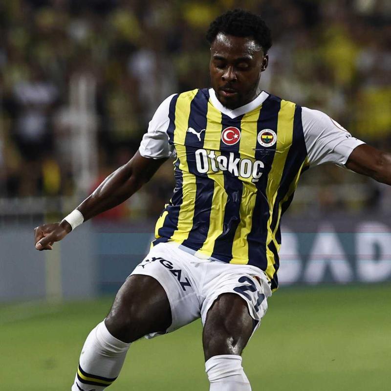 TRANSFER HABERİ: Fenerbahçe’nin eski yıldızı geri dönüyor! İsmail Kartal ile görüştü