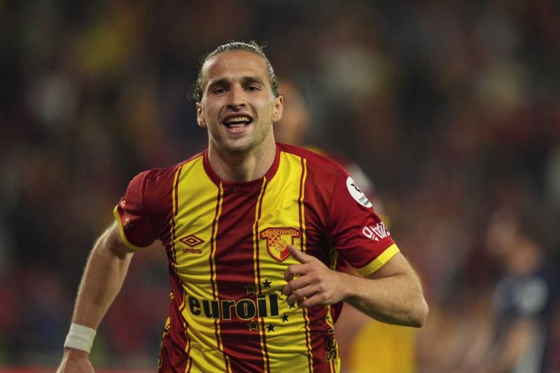 Fenerbahçe’den Süper Lig’in yıldızına kanca! Transfer takasla bitecek