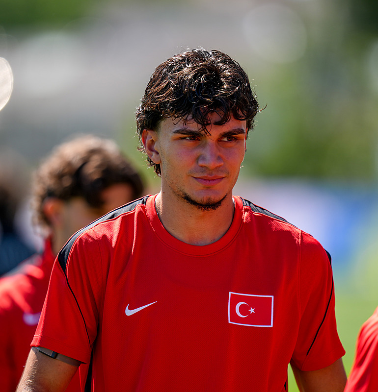 Galatasaray’ın gözdesine İtalya’dan flaş talip!