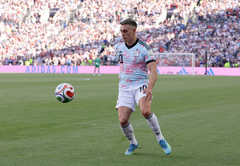Leandro Trossard’ın menajerinden Fenerbahçe açıklaması!