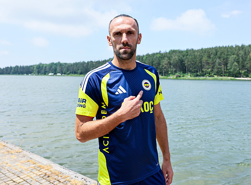 Menajerlerden Fenerbahçe’ye sürpriz öneri! Transferde sıcak gelişme