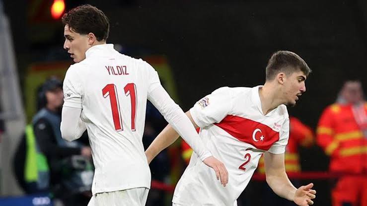 TRANSFER HABERİ: Fenerbahçeli eski isme Galatasaray kancası!