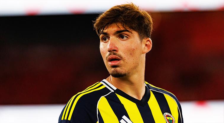 TRANSFER HABERİ: Fenerbahçeli eski isme Galatasaray kancası!
