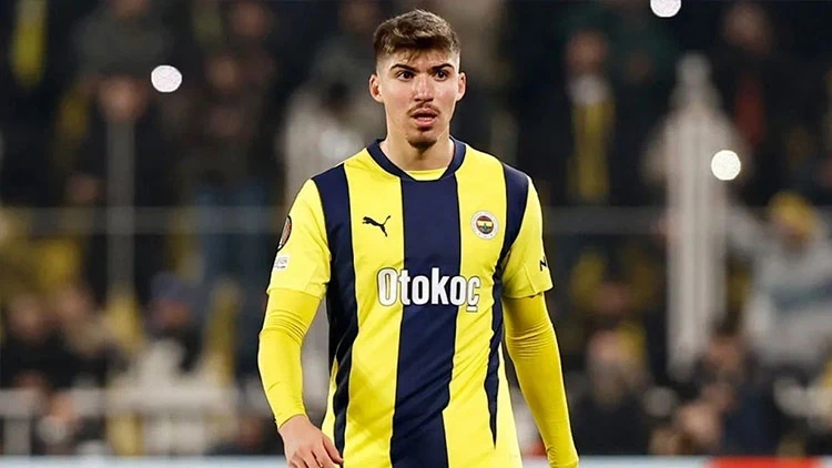 TRANSFER HABERİ: Fenerbahçeli eski isme Galatasaray kancası!