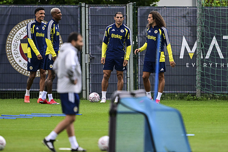 Fenerbahçe’de kadro operasyonu! Beklenen veda gerçekleşiyor