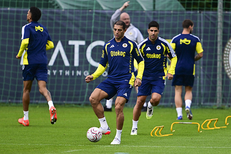 Fenerbahçe’de kadro operasyonu! Beklenen veda gerçekleşiyor