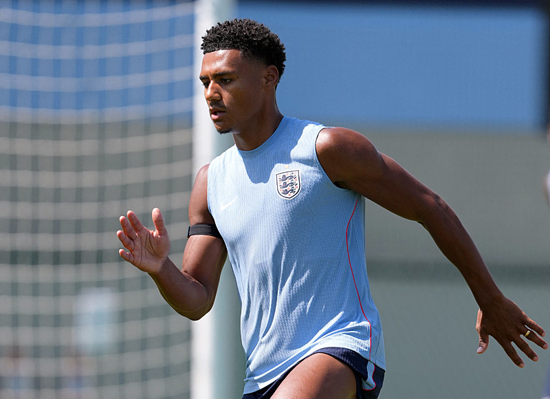 Fenerbahçe’ye Ollie Watkins transferinde müjdeli haber!