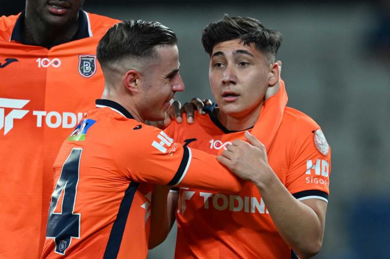 Okan Buruk, transferde Beşiktaş’ın eski yıldızını gözüne kestirdi!
