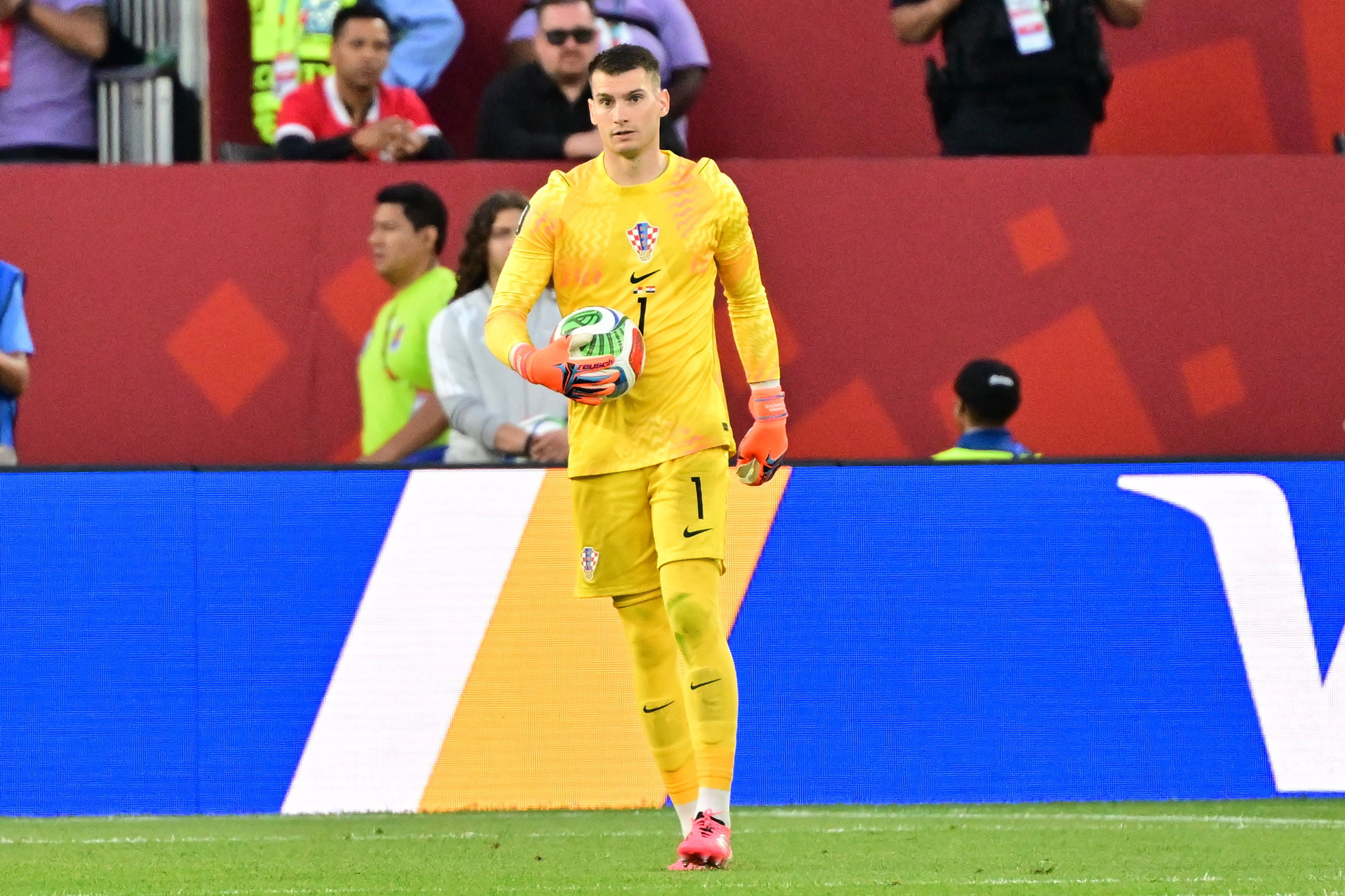 TRANSFER HABERİ: Fenerbahçe’de Livakovic gelişmesi! Israrla istiyorlardı ve...