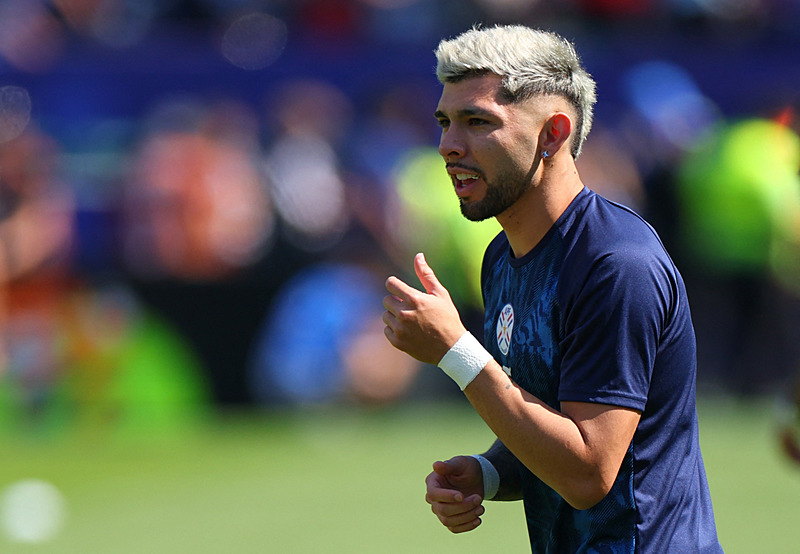 Galatasaray’da Okan Buruk onay verdi! Fransa’ya transfer çıkarması