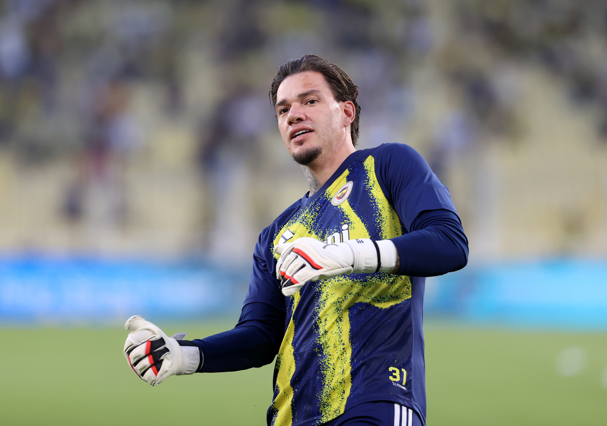 Fenerbahçe yönetiminden Ederson’a ayrılık şartı! Juventus’un transfer listesinde yer alıyor