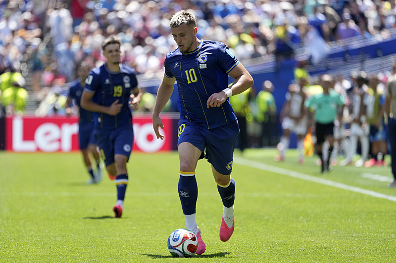 Fenerbahçe’ye transferde yeni Edin Dzeko: Ermedin Demirovic
