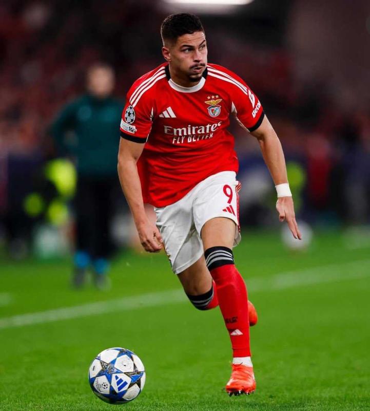 Galatasaray’ın yeni golcüsü Benfica’dan gelebilir!