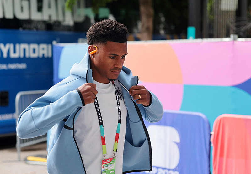 Ollie Watkins’ten Fenerbahçe’ye kötü haber! İngiliz devleri transferde rakip oldu