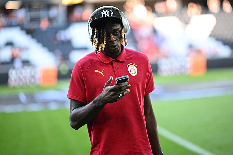 Galatasaray’da 10+4 depremi! 2 oyuncuyla yollar ayrılacak