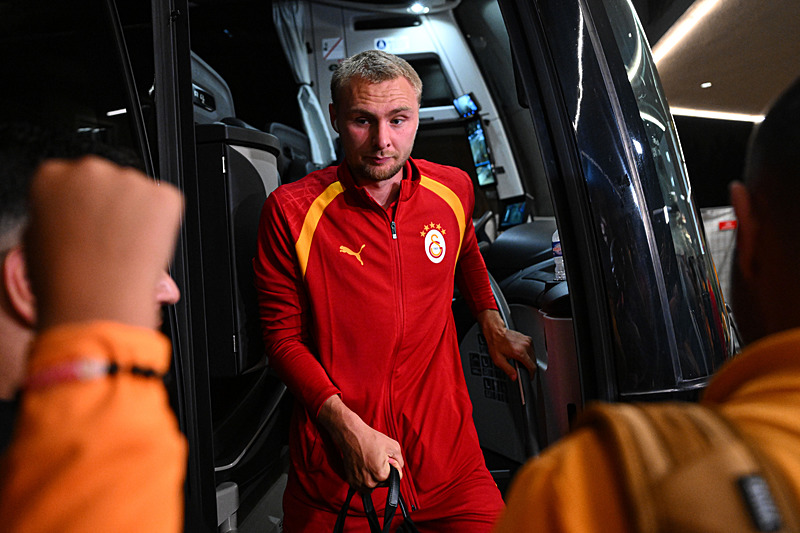 Galatasaray’da 10+4 depremi! 2 oyuncuyla yollar ayrılacak