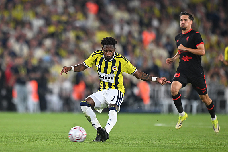 Fenerbahçe’de ayrılık gelişmesi! Yıldız ismin menajeri...