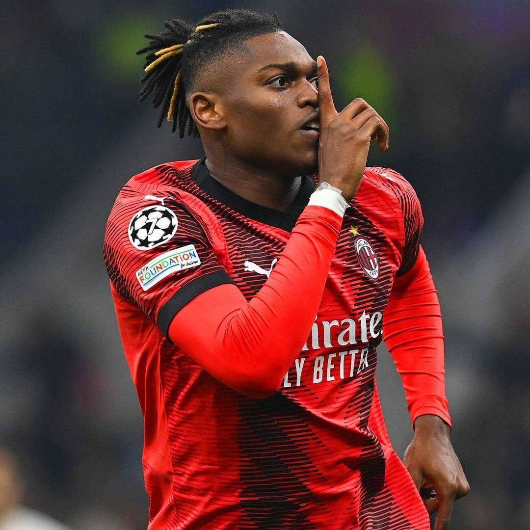 Fenerbahçe Leao için Milano’da! İşte o görüntü