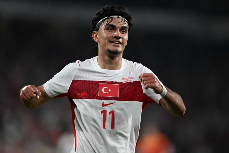 Fenerbahçe’den Galatasaray’a dev transfer çalımı! Milli yıldız hedefte