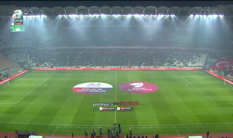 Konyaspor taraftarından muhteşem 'Afrin' koreografisi!