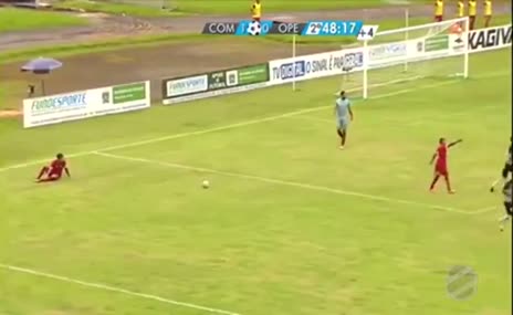 Top toplayıcı çocuğu böyle dövdü