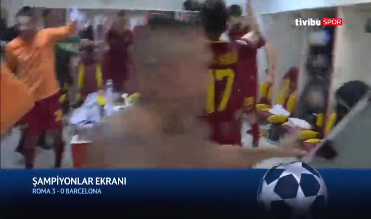Roma soyunma odasında çılgın sevinç! Cengiz Ünder...